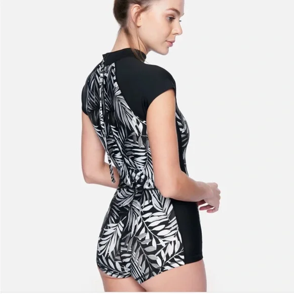 Hurley Palm Party bodysuit NWOT size Small - Picture 2 of 10